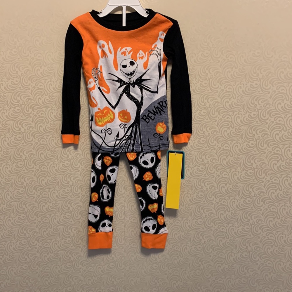 Disney Kids “ The Nightmare before Christmas “ pajamas size 4 New